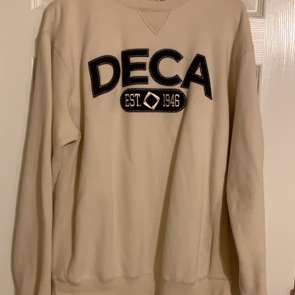 DECA Crewneck